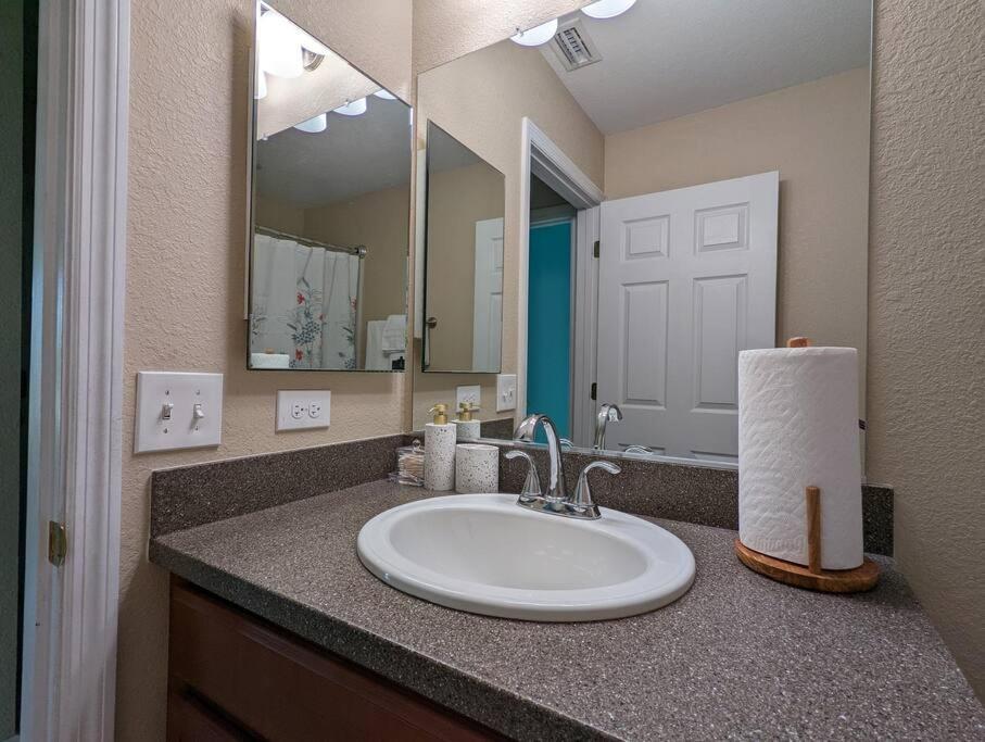 3Bed & 2Bath Property Couple Minutes From Siesta Key Beach & Downtown Sarasota Exterior foto